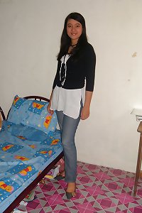 Fiesya gadis Melayu berbogel